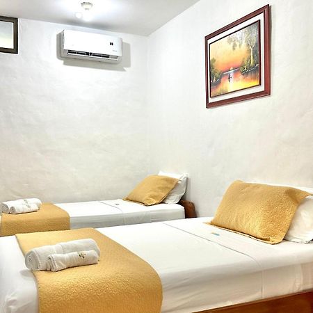 Hostal Sueños Silvestres Puerto Ayora  Exterior foto