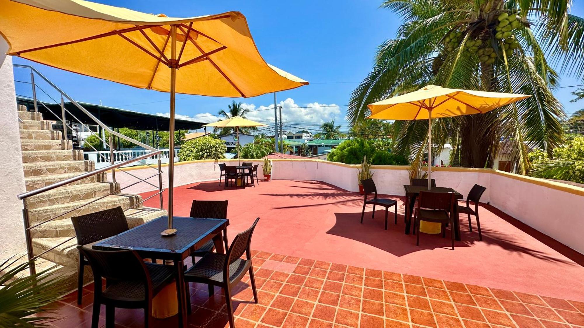 Hostal Sueños Silvestres Puerto Ayora  Exterior foto