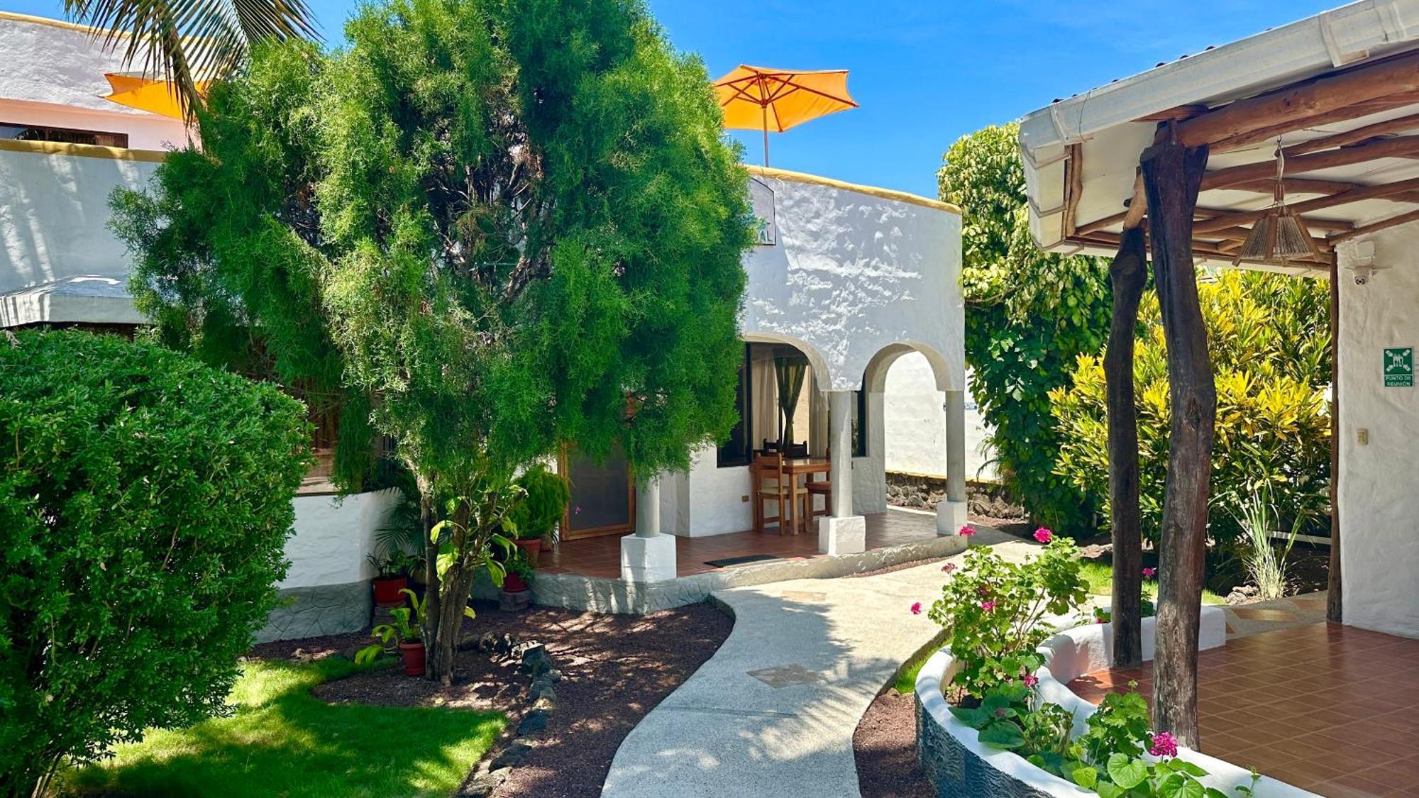 Hostal Sueños Silvestres Puerto Ayora  Exterior foto