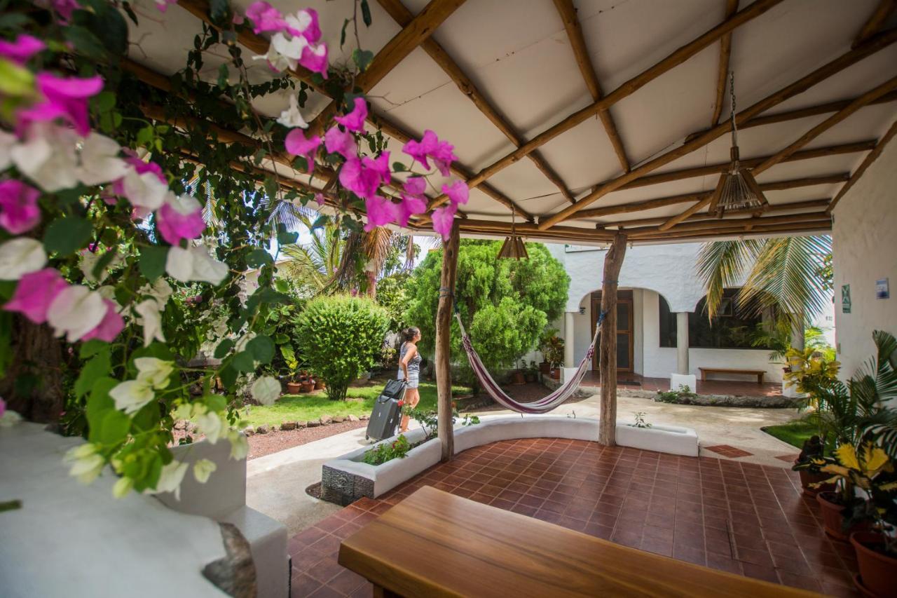 Hostal Sueños Silvestres Puerto Ayora  Exterior foto