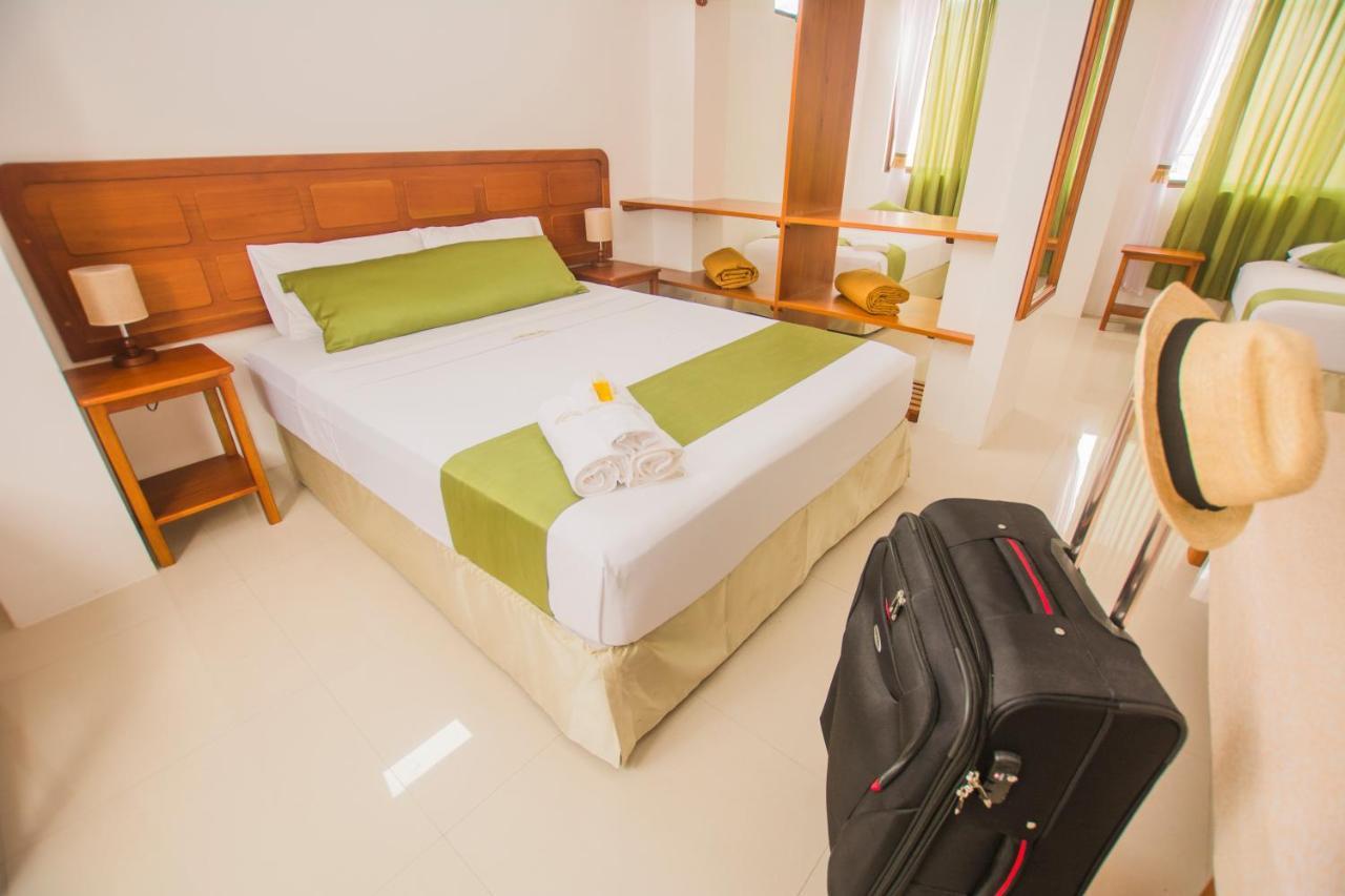 Hostal Sueños Silvestres Puerto Ayora  Exterior foto