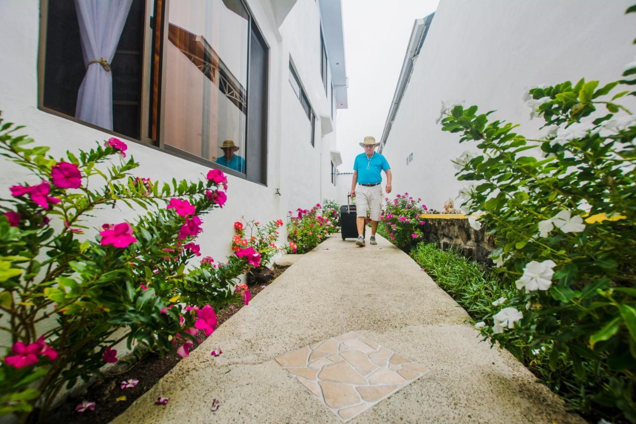 Hostal Sueños Silvestres Puerto Ayora  Exterior foto